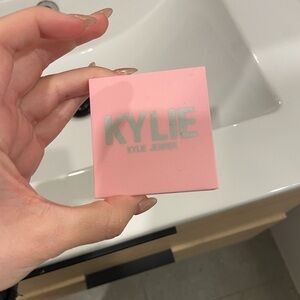KYLIE Pink Compact - Kylie Jenner